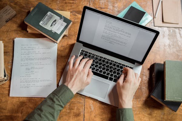 Choisissez la formation copywriting qui propulse votre carrière